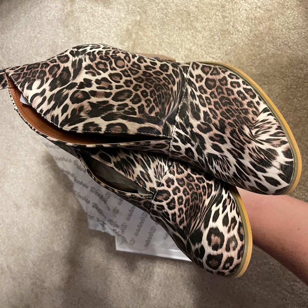 Leopard pump booties!